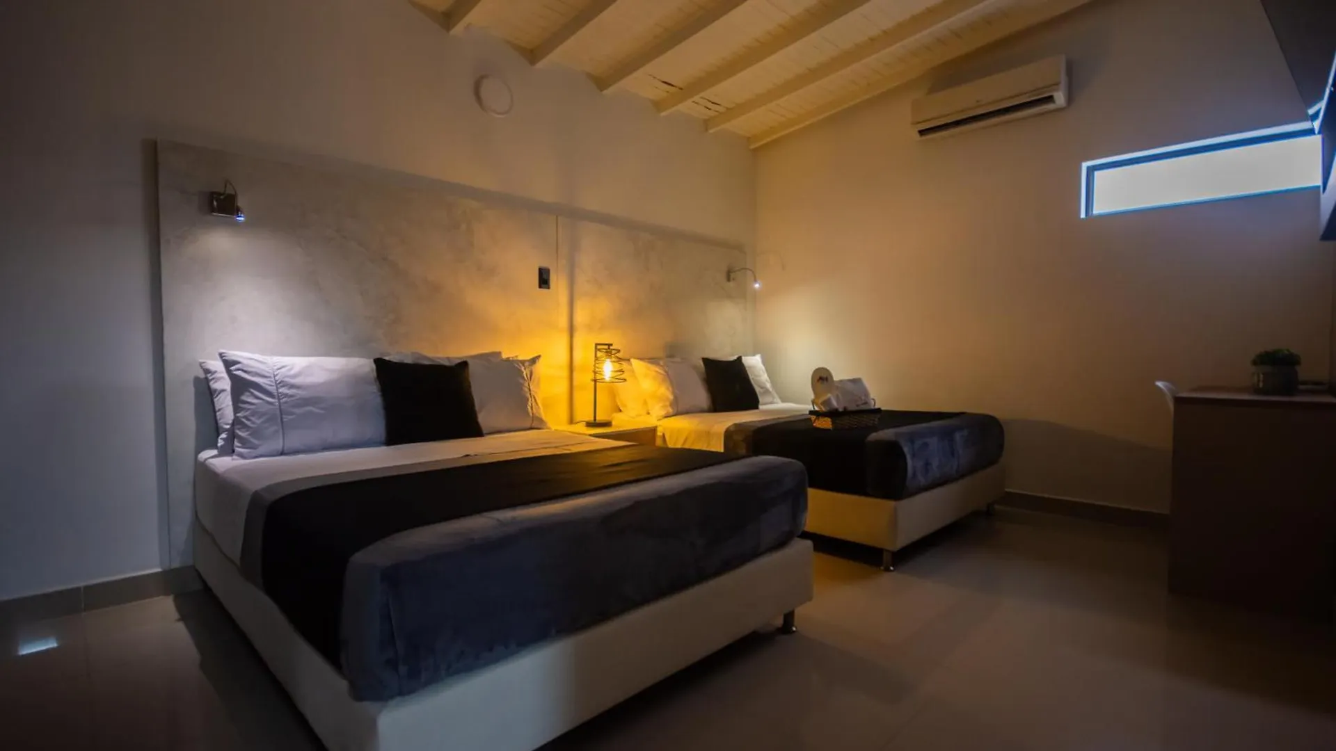 Naiot Hotel Boutique Medellín 4*,