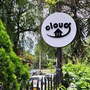 Cloud9 Hostal