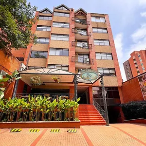 Casa Laureles **** Медельин