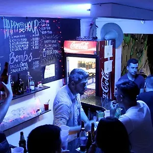 Paisa City Party Hostal